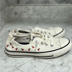 Shoreline Cherry Converse